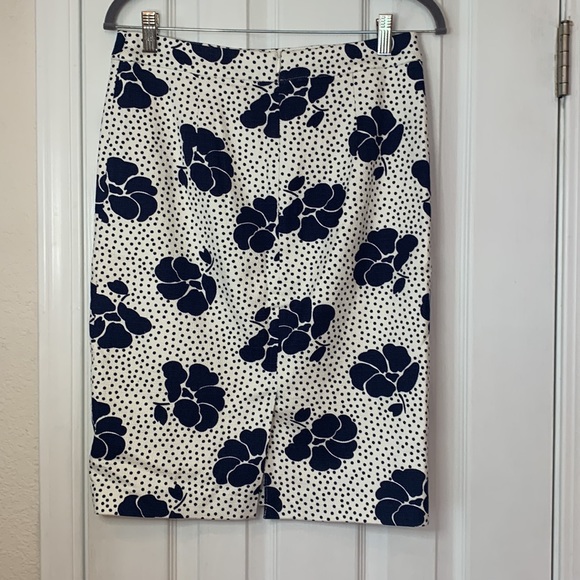 Boden lined pencil skirt - Picture 2 of 7